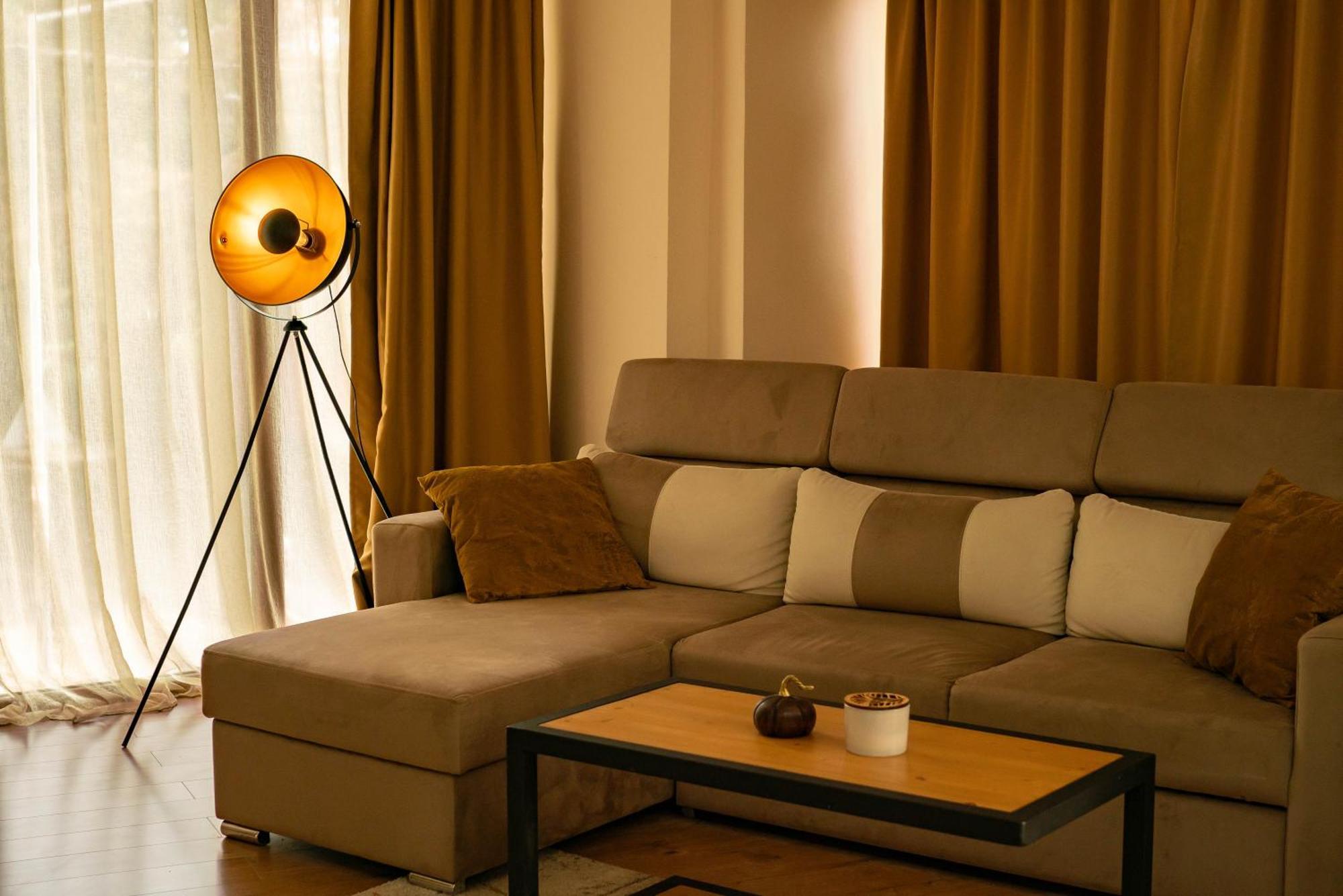 Cozy Studio With French Windows, Mrenicov Plovdiv Exterior photo